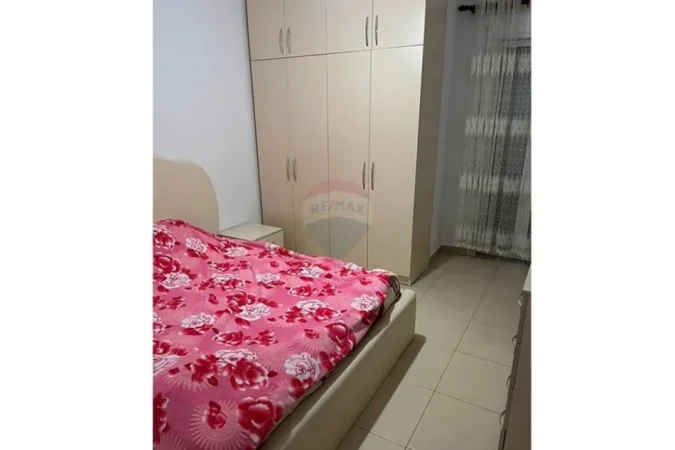 Tirane, jepet me qera apartament 1+1 Kati 6, 60 m² 500 € (Don Bosko)