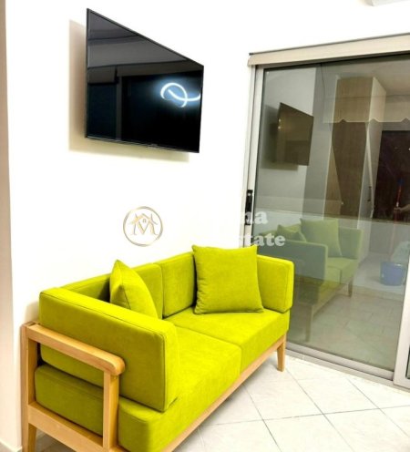 Tirane, jepet me qera garsonier Kati 4, 45 m² 500 € (Komuna Parisit)