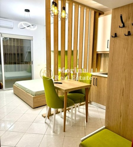 Tirane, jepet me qera garsonier Kati 4, 45 m² 500 € (Komuna Parisit)