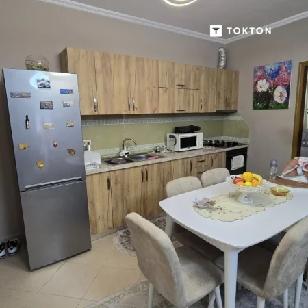 Tirane, shitet 2+1+Ballkon Kati 3, 95 m² 123.000 € 