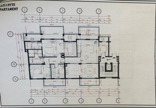 Tirane, shes apartament 3+1+2+ 2 Poste Parkimi , 275 m² 500.000 € (Liqeni i Thatë)