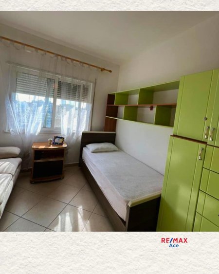 Durres, jepet me qera apartament 2+1+Ballkon Kati 7, 350 € (DURRES KAZAZI!)