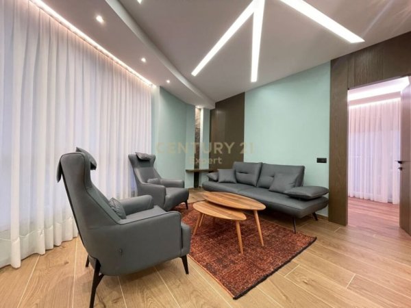 Tirane, shitet apartament 2+1+Ballkon Kati 4, 107 m² 232.000 € 