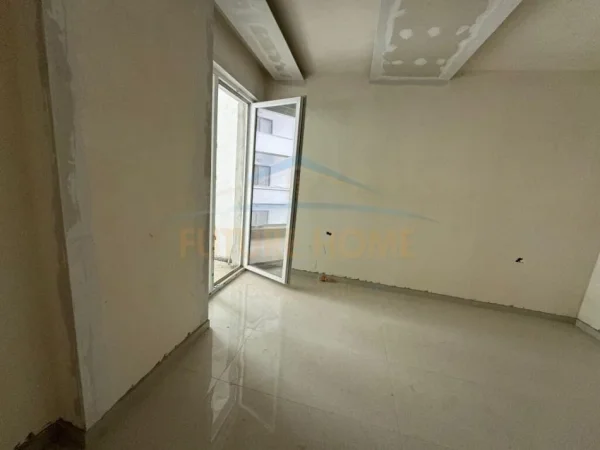 Durres, shitet apartament 2+1+Ballkon Kati 3, 90 m² 144.320 € (qerret)
