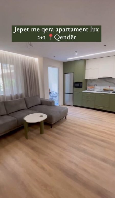 JEPET ME QERA APARTAMENT MODERN , 2+1 NE QENDER