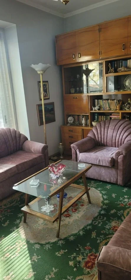 JEPET ME QERA APARTAMENT 2+1 NE MYSLYM SHYR