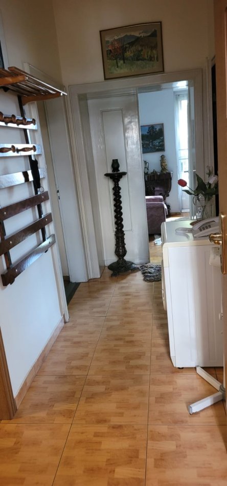 JEPET ME QERA APARTAMENT 2+1 NE MYSLYM SHYR