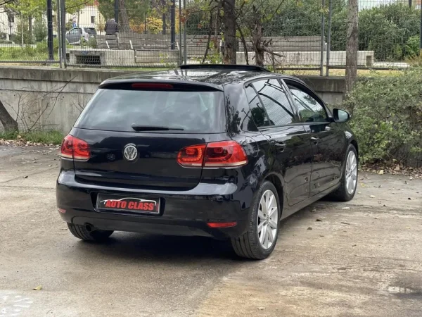 Tirane, shes makine VW GOLF 6 Nafte, e zeze manuale Klima 193.000 km 6.490 €