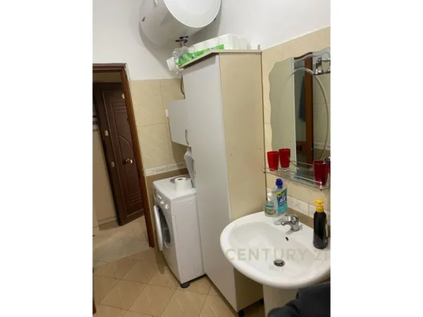 Mali Robit, shitet apartament 1+1 Kati 0, 31 m² 49.000 €