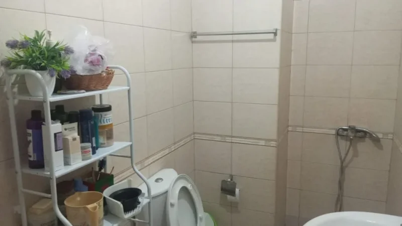 Tirane, jepet me qera apartament 2+1 Kati 8, 115 m² 450 € (Rruga Stefan Shundi)