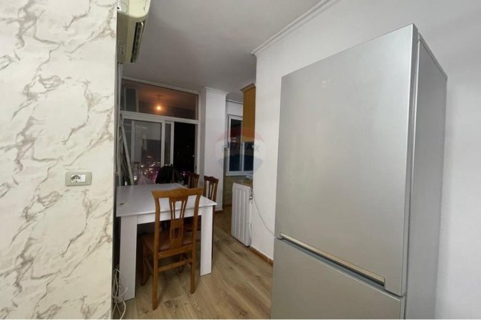 Tirane, jepet me qera 1+1 Kati 6, 60 m² 650 € (Komuna e Parisit, Shqipëri)