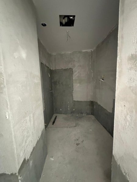 Tirane, shitet apartament 3+1+Ballkon Kati 8, 216 m² 612.000 € (Lake View Residence | Liqeni Artificial)