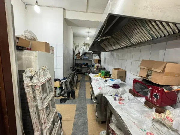 Durres, shitet ambjent biznesi Kati 0, 133 m² 290.000 € (Rruga Adria)