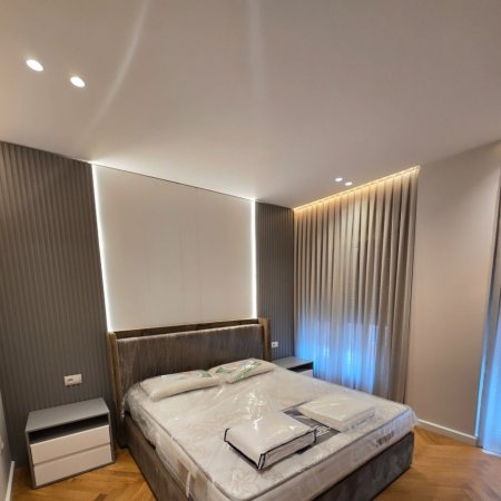 Tirane, shitet apartament 3+1 , 150 m² (Rruga e Kosovareve)