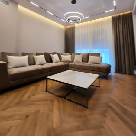 Tirane, shitet apartament 3+1 , 150 m² (Rruga e Kosovareve)
