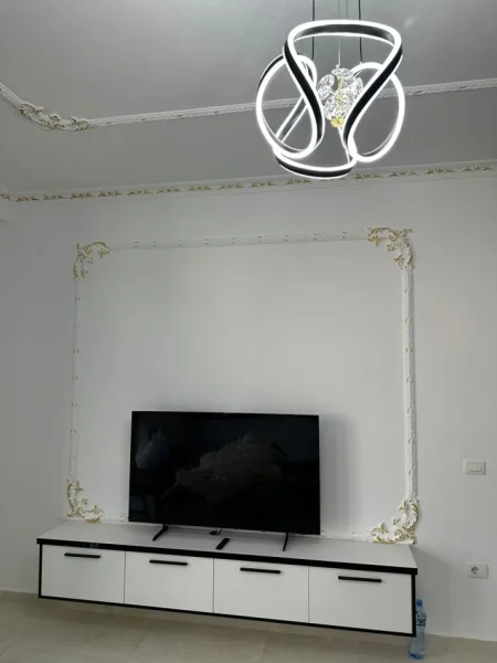Tirane, jepet me qera apartament 2+1 Kati 1, 115 m² 900 € (medreseja)