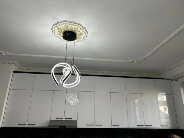 Tirane, jepet me qera apartament 2+1 Kati 1, 115 m² 900 € (medreseja)