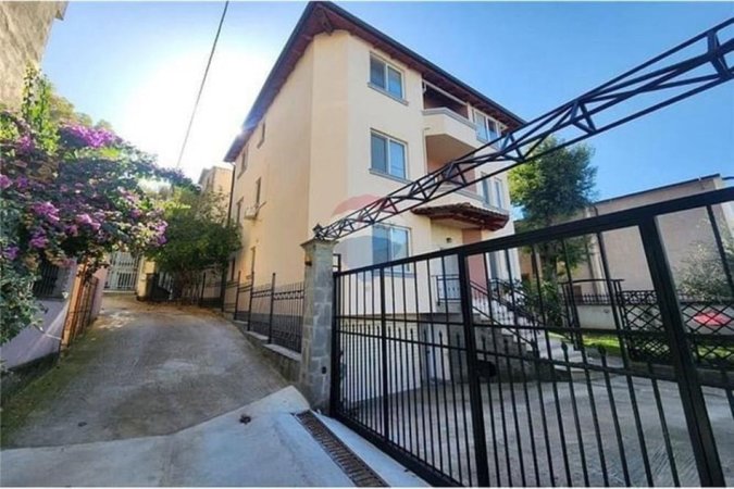 Tirane, jepet me qera apartament , 1.200 € (Vilat Amerikane)