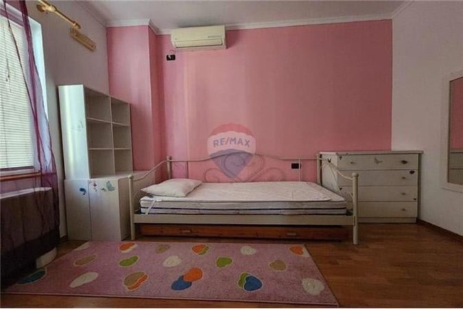 Tirane, jepet me qera apartament , 1.200 € (Vilat Amerikane)