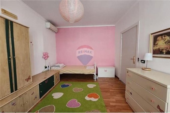 Tirane, jepet me qera apartament , 1.200 € (Vilat Amerikane)