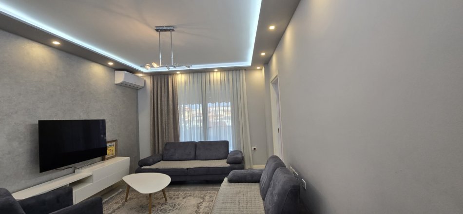 Tirane, shitet apartament 2+1 , 80 m² 160.000 € (Rruga 21Dhjetoei -Ish Parku iAutobusave)