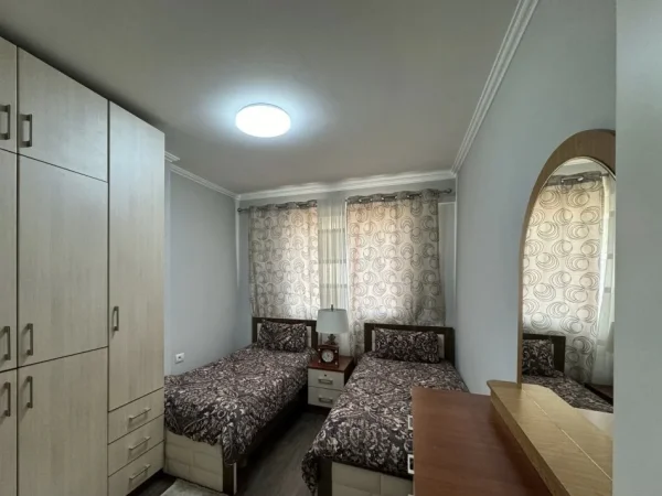 Tirane, shitet apartament 2+1+Ballkon Kati 4, 113 m² 280000 € (Selvia)