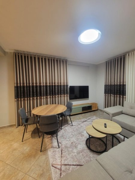 Tirane, jepet me qera apartament 2+1 Kati 7, 93 m² 550 € (Rruga Muhamet Dalliu)
