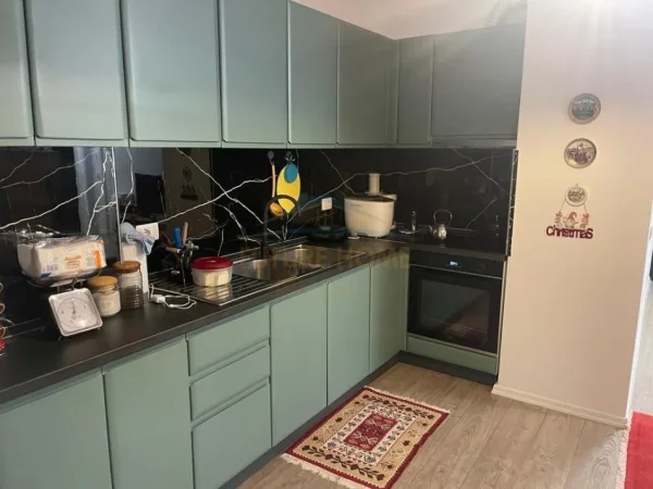 Tirane, shitet apartament 2+1 Kati 7, 87 m² 105.000 € (Univers City)