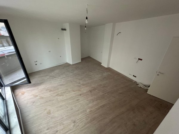 Tirane, shitet apartament 2+1+Aneks+Ballkon Kati 5, 112 m² 247.500 € (Kopshti Zoologjik)