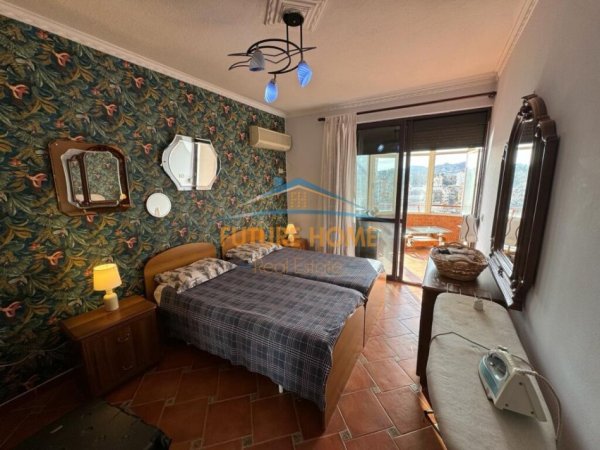 Tirane, jepet me qera apartament 2+1+2 Kati 7, 145 m² 900 € (Sheshi Willson)