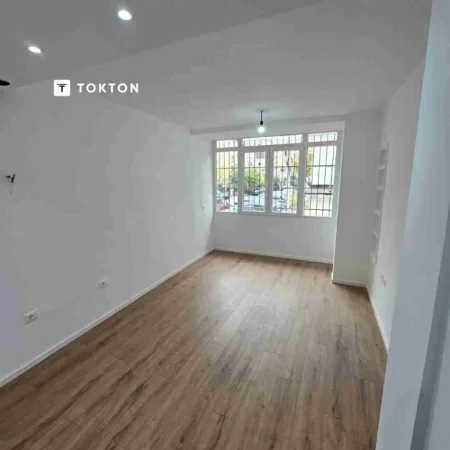Tirane, shitet apartament 2+1+Ballkon Kati 2, 65 m² 120.000 € (Rruga Ferit Xhajko)
