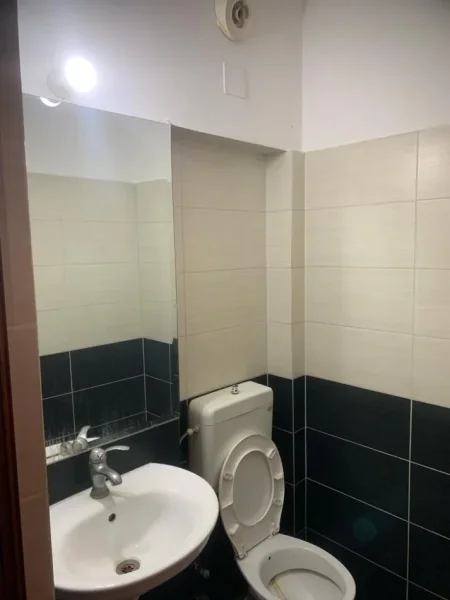 Dyqan me qira ne Laprake 350 euro