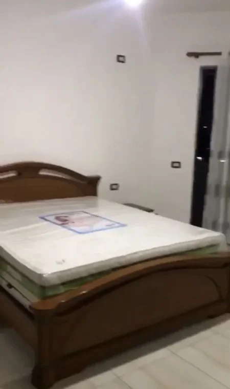 Tirane, jepet me qera apartament 2+1+Ballkon Kati 2, 90 m² 450 € (Astir , prane hotel marinaj)