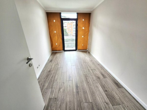 Lake Office (3 Ambiente Me Ballkon ) 📍 Lake View Liqeni Tiranës - 96 M2 | Amb I Ri, Investim Premium - - 1,200euro/muaj***