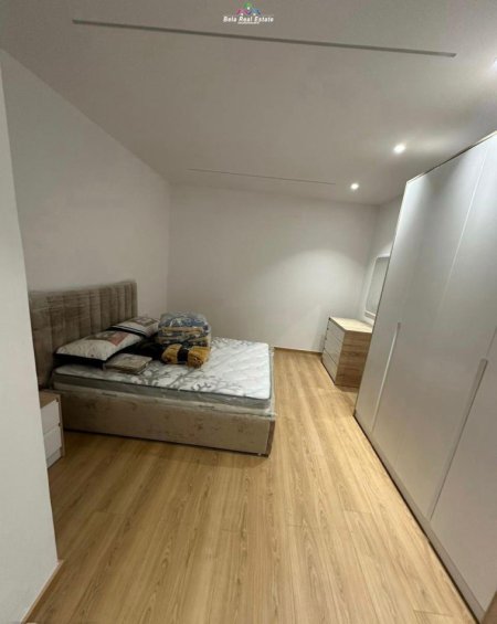 Tirane, jepet me qera apartament 1+1+Ballkon Kati 1, 60 m² 650 € (Zogu I Zi)