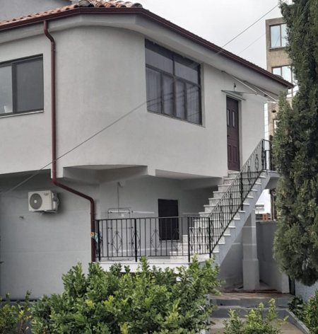 Tirane, jepet me qera shtepi 2+1 Kati 2, 80 m² 500 €