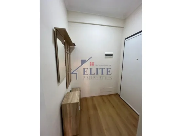 Tirane, jepet me qera apartament 2+1 Kati 2, 85 m² 600 € (Ish Fusha e Aviacionit)
