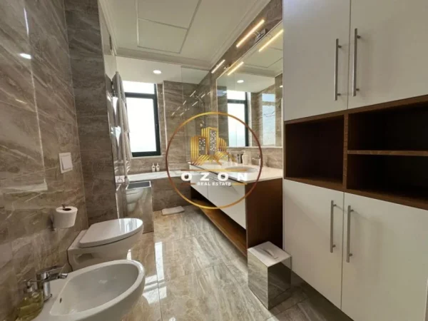Super Apartament 2+1+2 për Qira tek Liqeni !