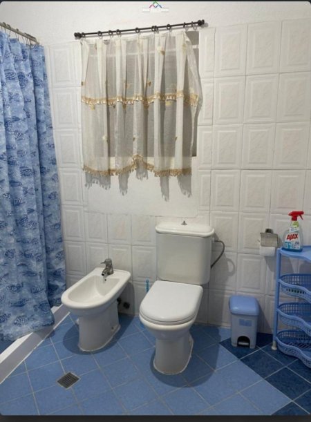 Tirane, jepet me qera apartament 2+1 Kati 1, 100 m² 400 € (Liqeni i Thate)