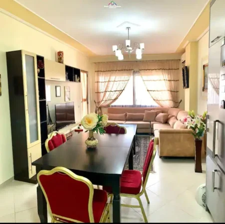 Tirane, jepet me qera apartament 1+1+Ballkon Kati 3, 80 m² 500 € (ASTIR)