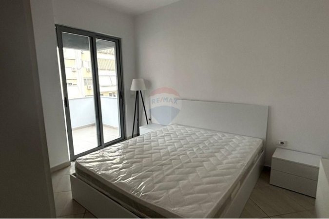 Tirane, jepet me qera apartament 2+1 Kati 3, 102 m² 450 € (Astir)