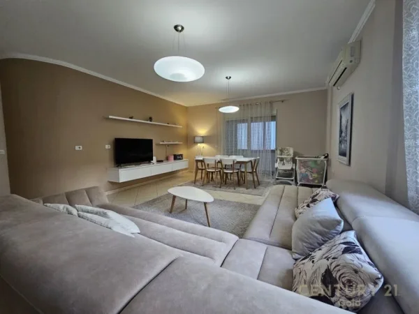 Tirane, shes apartament 2+1+Aneks+Ballkon Kati 3, 124 m² (LIQENI I THATE)