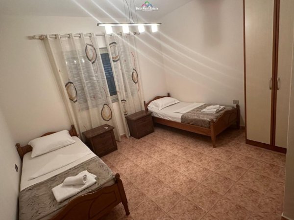 Tirane, jepet me qera apartament 3+1 Kati 2, 120 m² 670 € (shkolla e baletit)