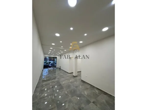 Tirane, shitet ambjent biznesi Kati 0, 73 m² 550.000 € (Stadiumi Dinamo)