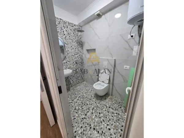 Tirane, shitet apartament 2+1 Kati 2, 65 m² 120.000 € (Ish Restorant Durresi)