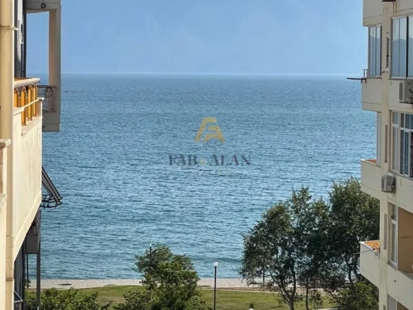 Vlore - Lungomare - Uji i Ftohte, shitet apartament 1+1 Kati 5, 74 m² 190.000 € (Lungomare Vlore)