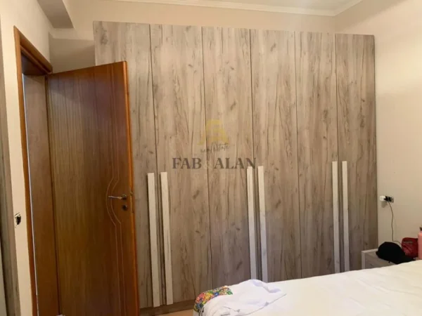 Vlore - Lungomare - Uji i Ftohte, shitet apartament 1+1 Kati 5, 74 m² 190.000 € (Lungomare Vlore)