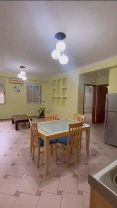 Tirane, jepet me qera apartament 1+1+Aneks+Ballkon Kati 2, 74 m² 650 € (Rruga Mihal Duri)