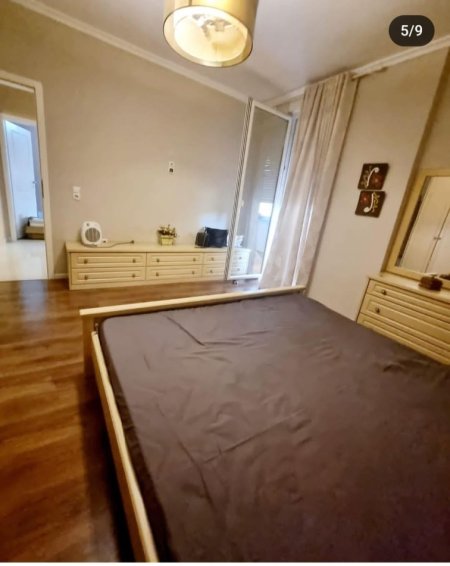 Tirane, jepet me qera apartament 3+1 Kati 2, 1.100 € 