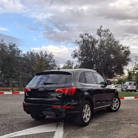 Tirane, shes SUV | Fuoristrad | Xhip Audi Q5 Benzin, e zeze automatik Kondicioner 220.000 km 7.400 €